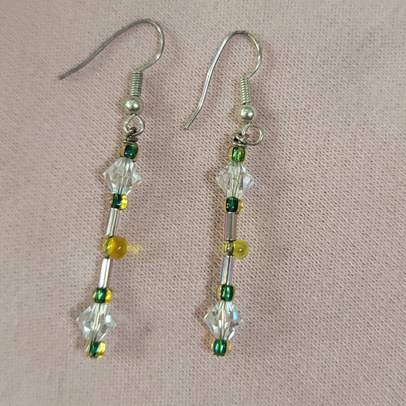 Handmade earrings glass color green good yellow - Picture 2 of 5